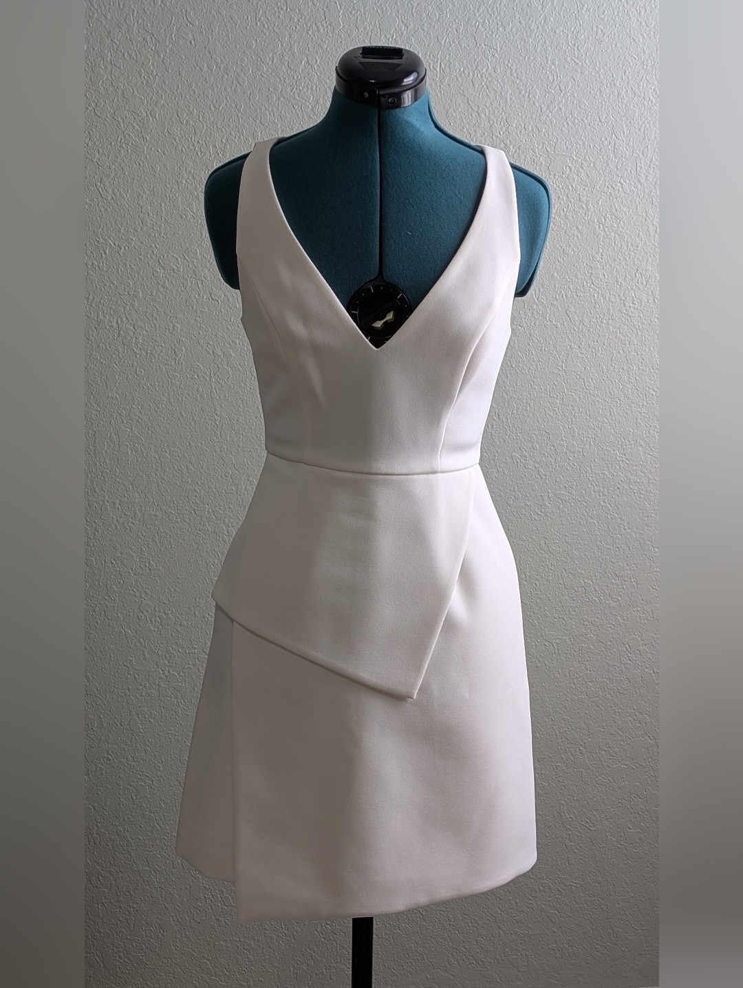 Bcbgmaxazria Ivory V-Neck Peplum Mini Dress